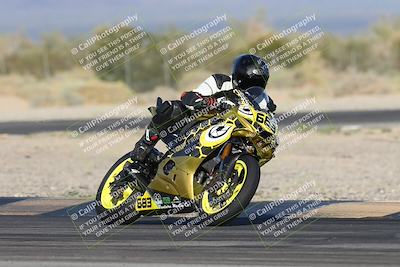 media/Nov-02-2025-CVMA (Sun) [[337aff29ab]]/Race 17-Amateur Supersport Middleweight/